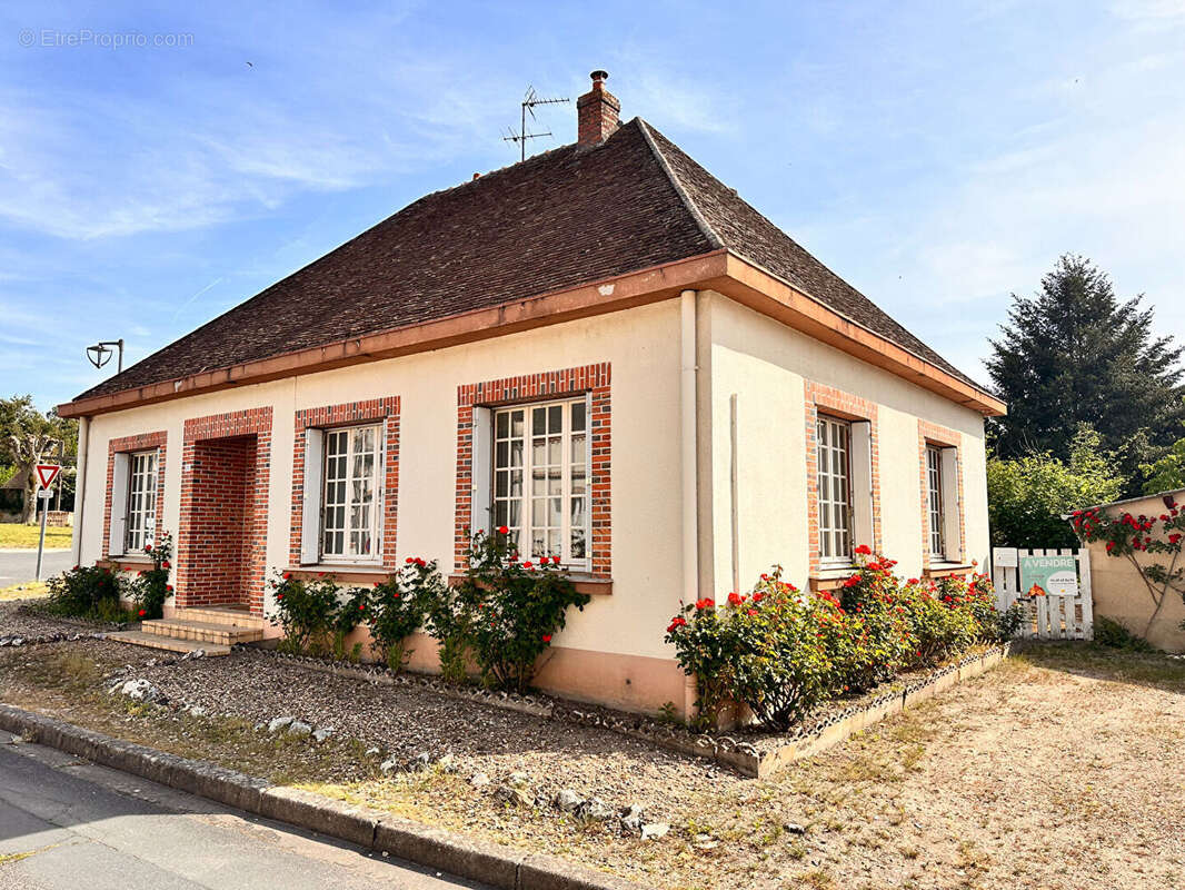 Maison à CLEMONT