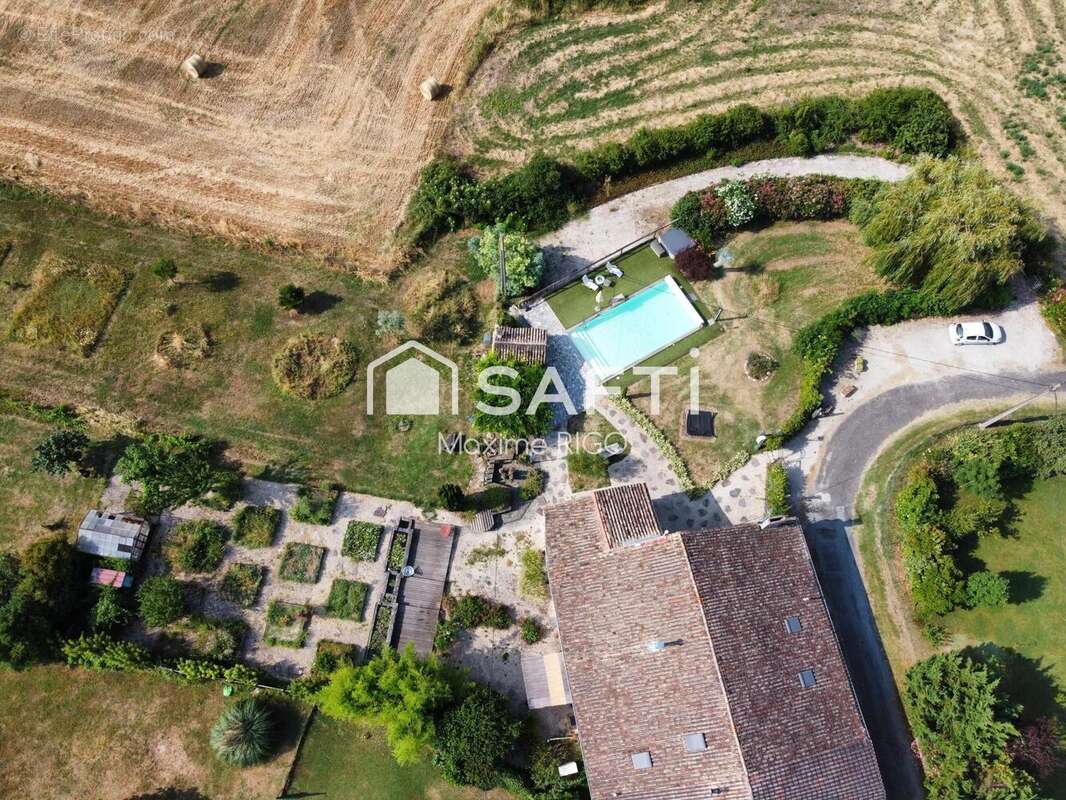 Maison 373 m² à Mauvezin-Sur-Gupie  - photo 9