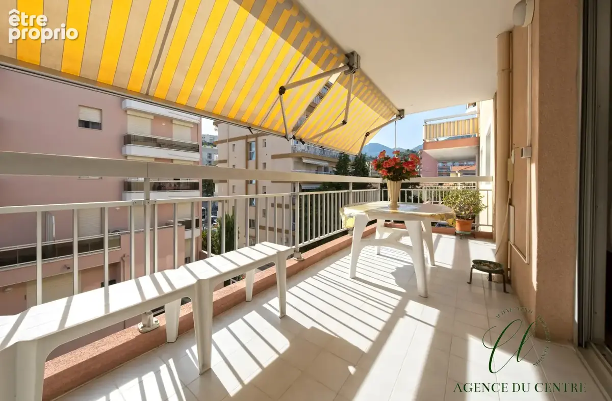 Photo Appartement à Menton au prix de 430 000€