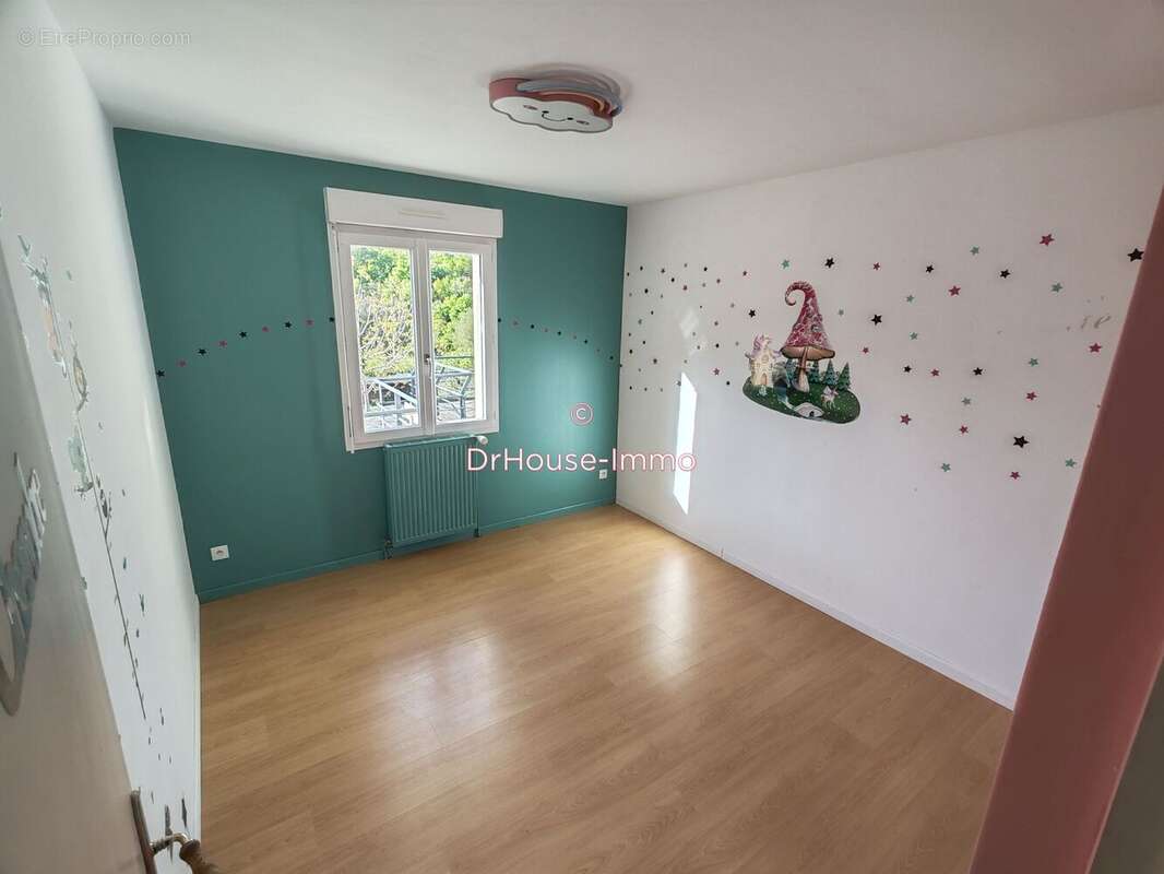 Maison à SAINT-REMY-SUR-CREUSE