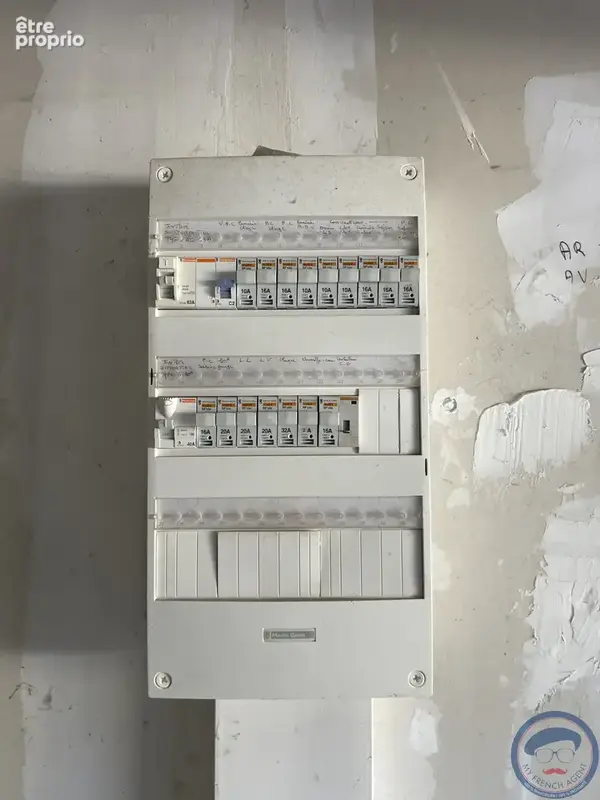 FEUGUEROLLES-BULLY Maison de 2006 avec 3 chambres. 267 500 euros FAI. - photo 8