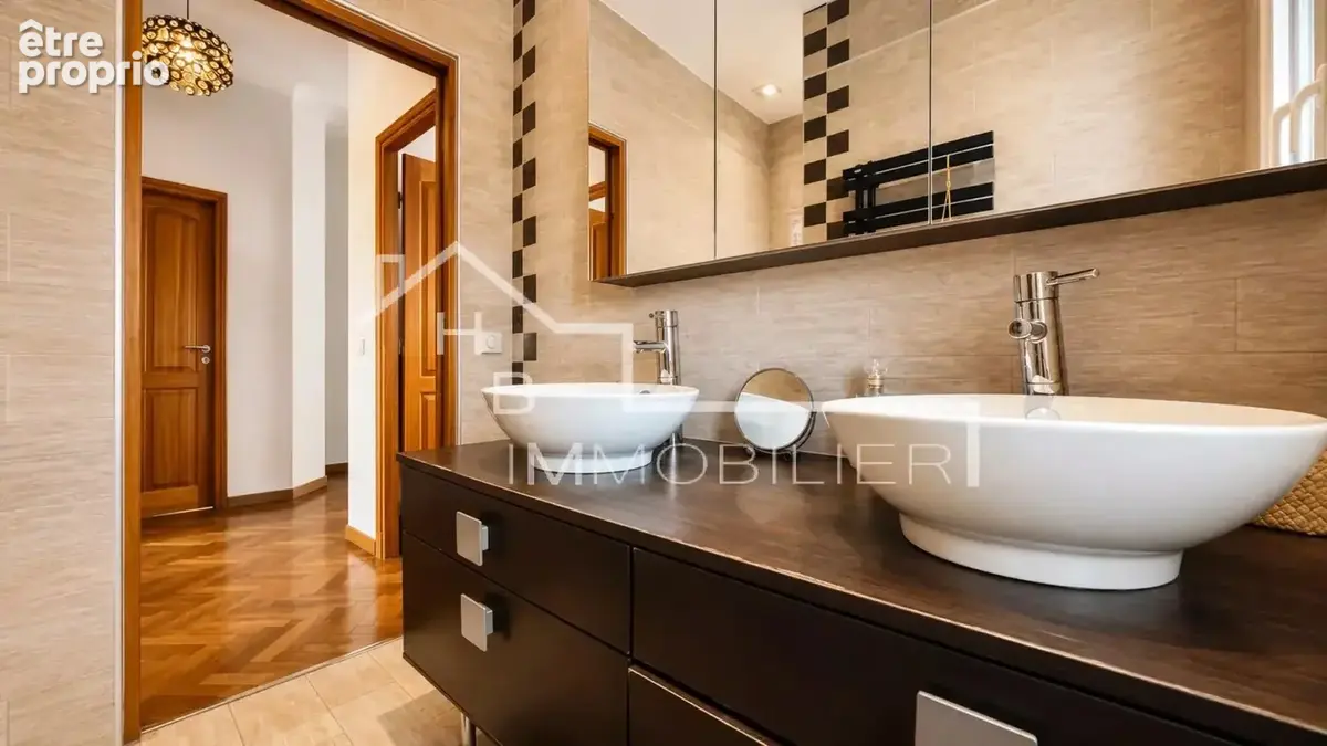 Maison 4 pièces 126 m² à vendre à Nice (06300) - photo 8