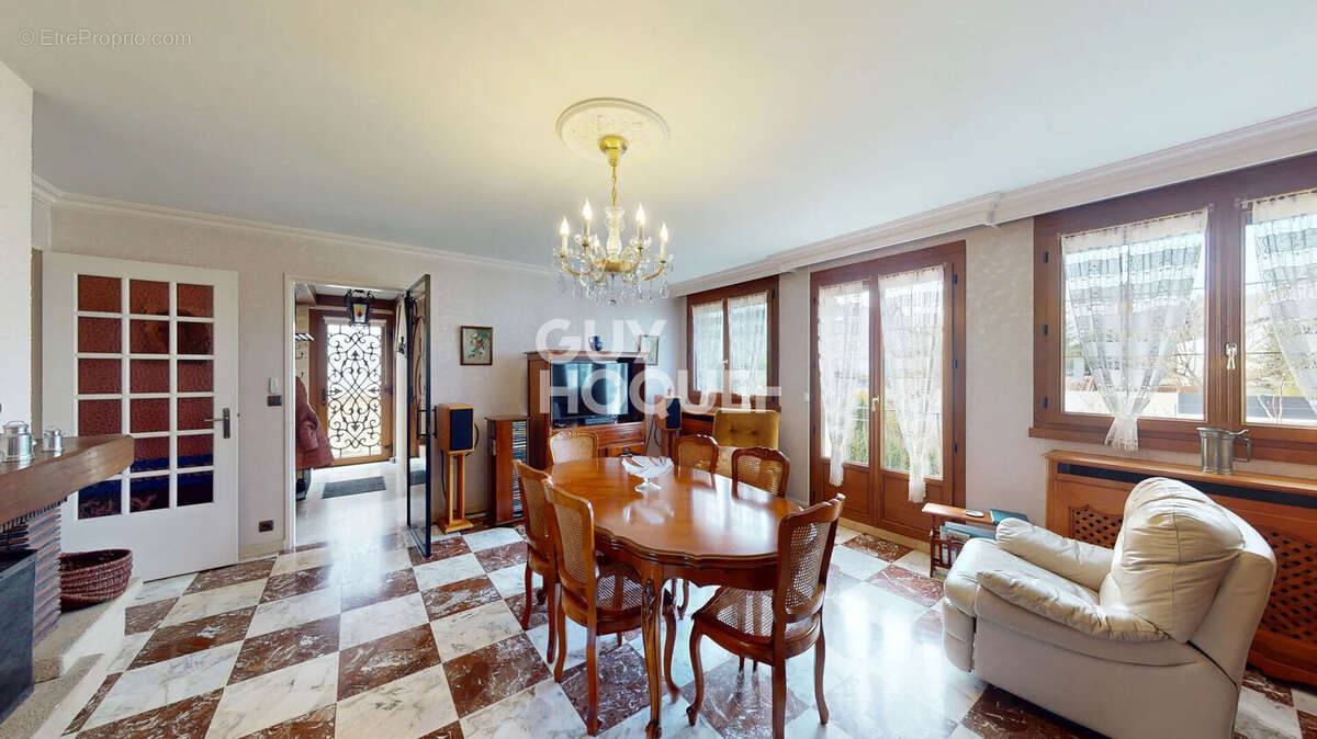 Maison à FRANCONVILLE