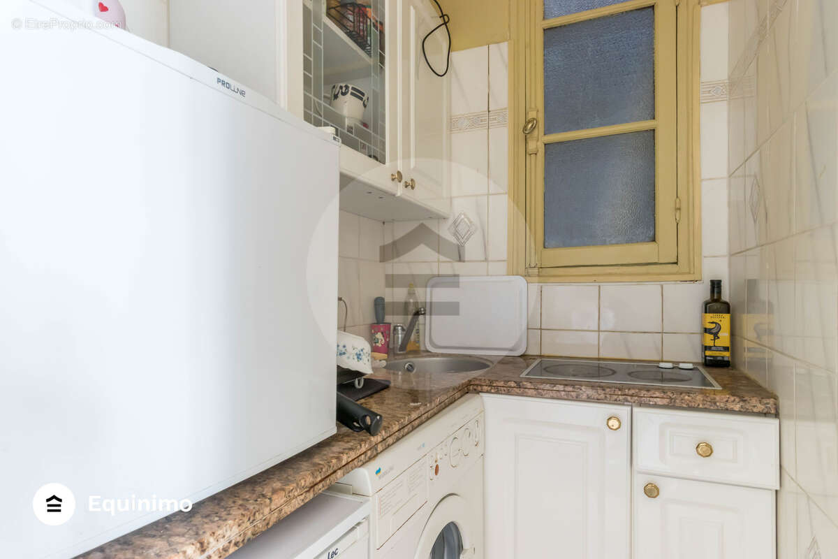 Appartement à PARIS-8E