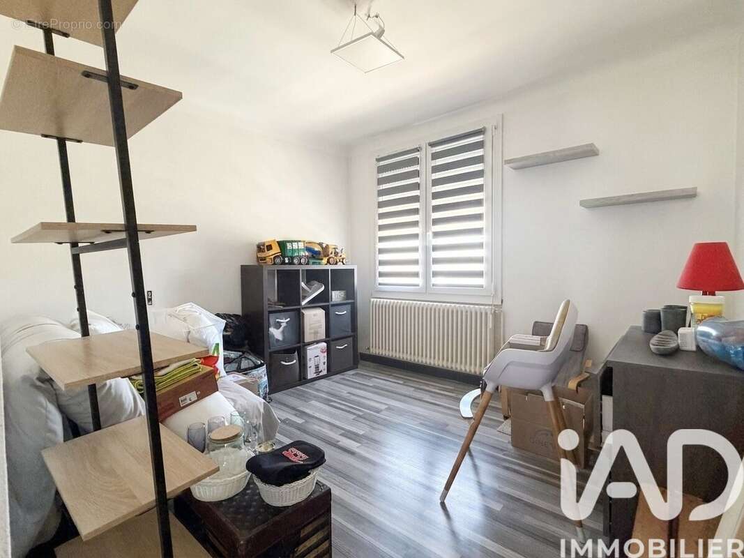 Photo 6