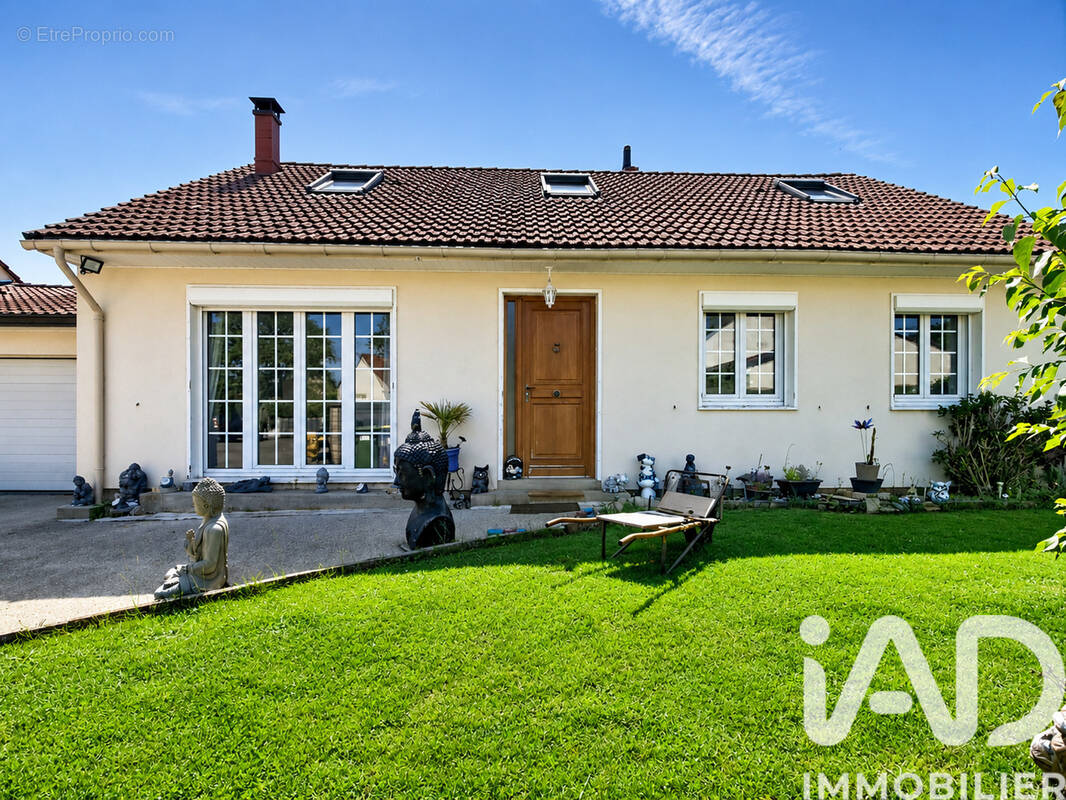 Photo 1 - Maison à LE PERRAY-EN-YVELINES