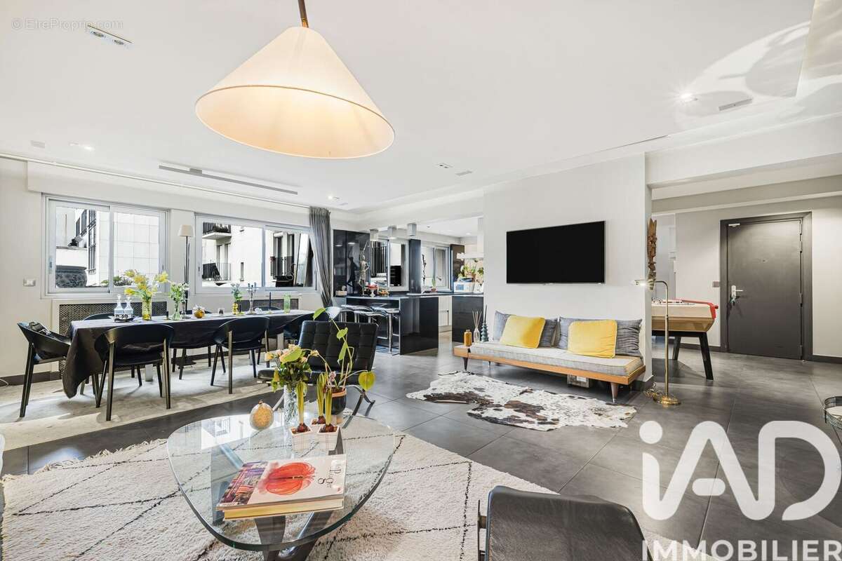 Photo 2 - Appartement à LEVALLOIS-PERRET