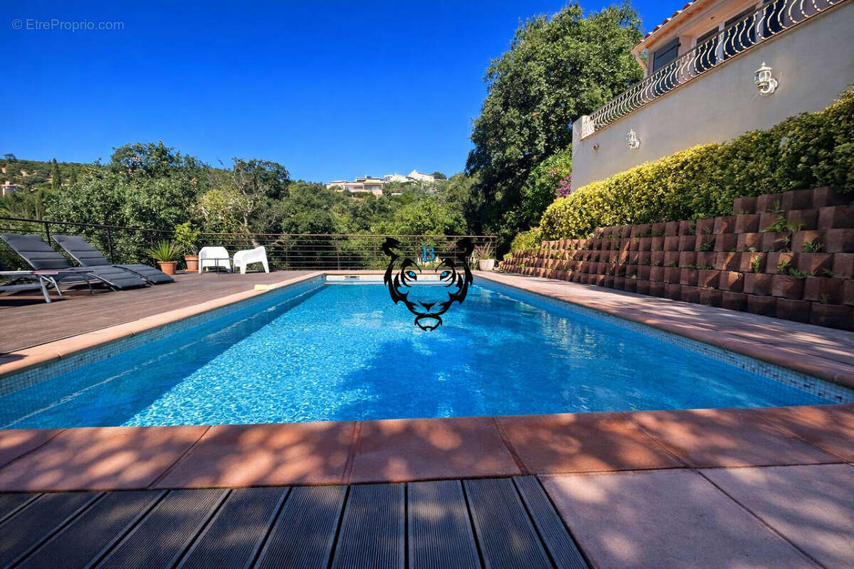 Maison à LES ISSAMBRES