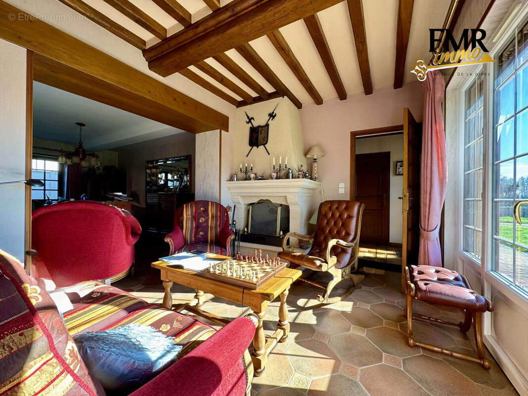 Maison à MEZIDON-CANON