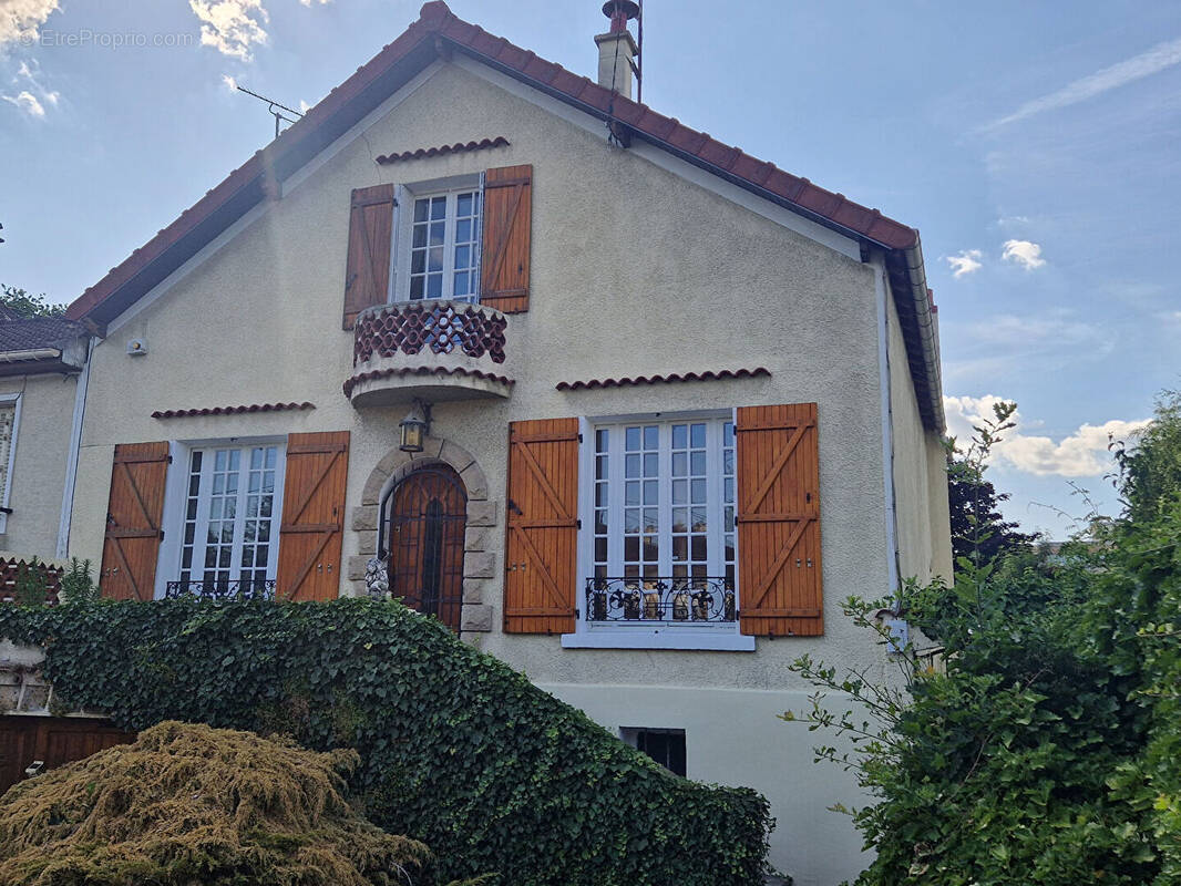 Maison à LIVRY-GARGAN