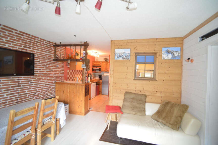 Appartement à LE CHATEL