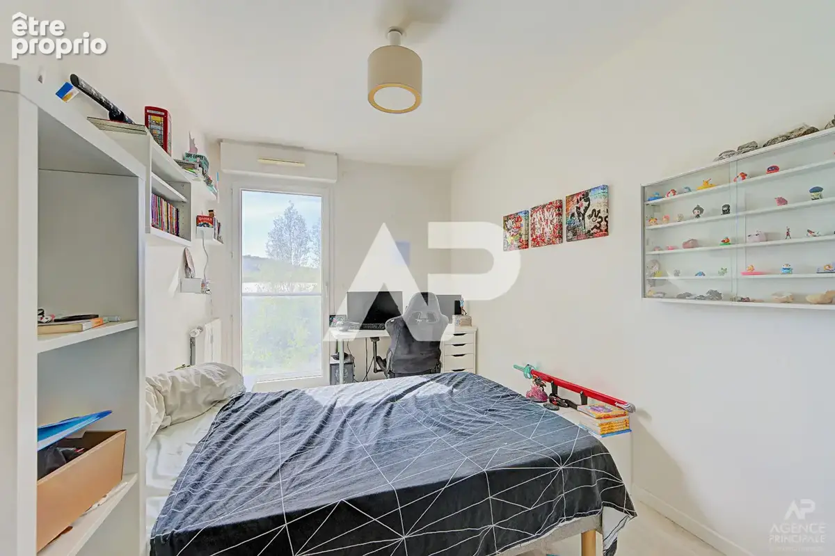 Appartement Rueil Malmaison 4 pièce(s) 82.54 m2 - photo 9