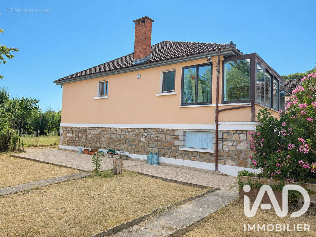 Maison 79 m² à Capdenac-Gare  - photo 5