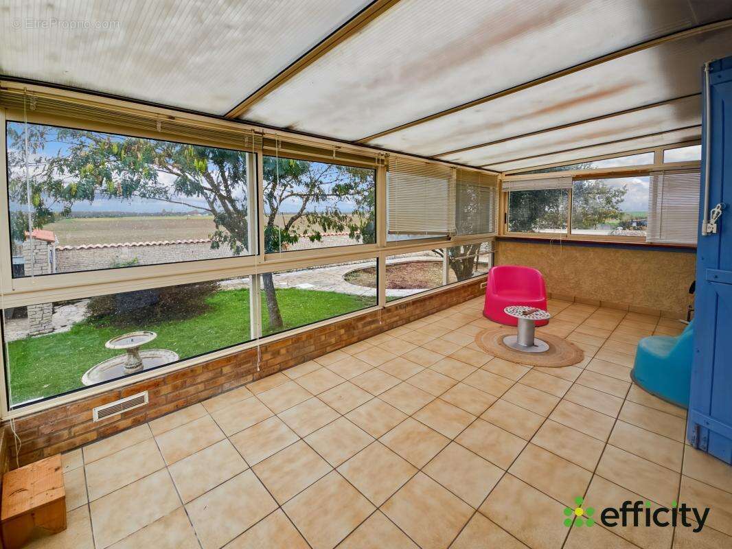 Maison à SAINTE-SOULLE