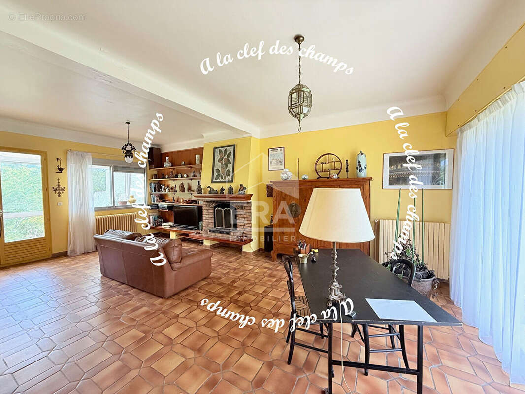 Maison à BURES-SUR-YVETTE