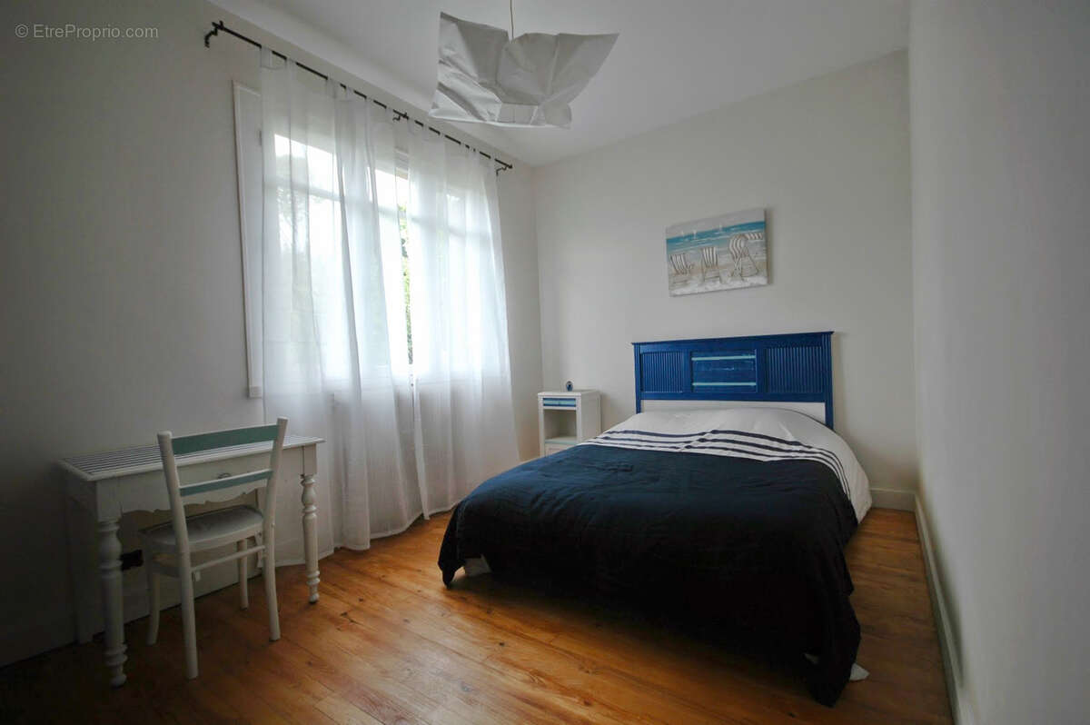 Maison à CASTILLON-LA-BATAILLE