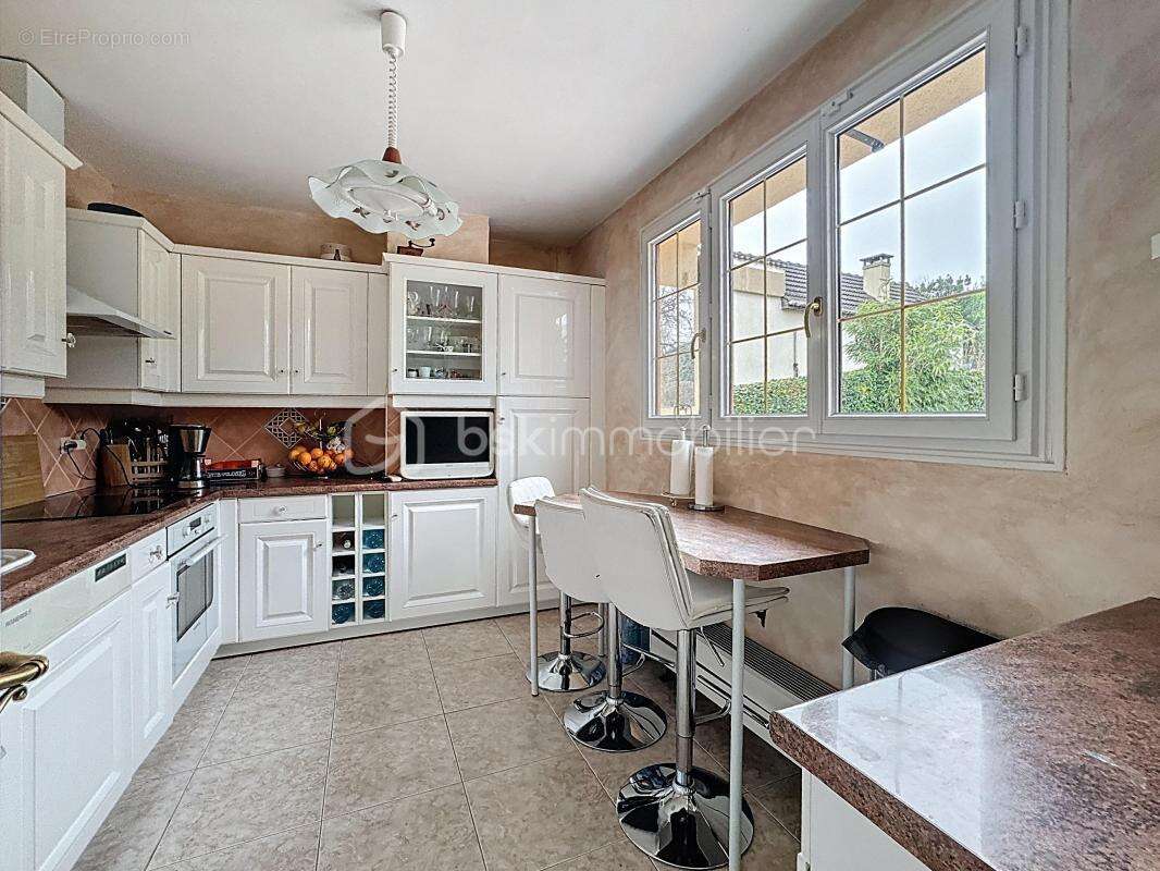 Maison à THORIGNY-SUR-MARNE