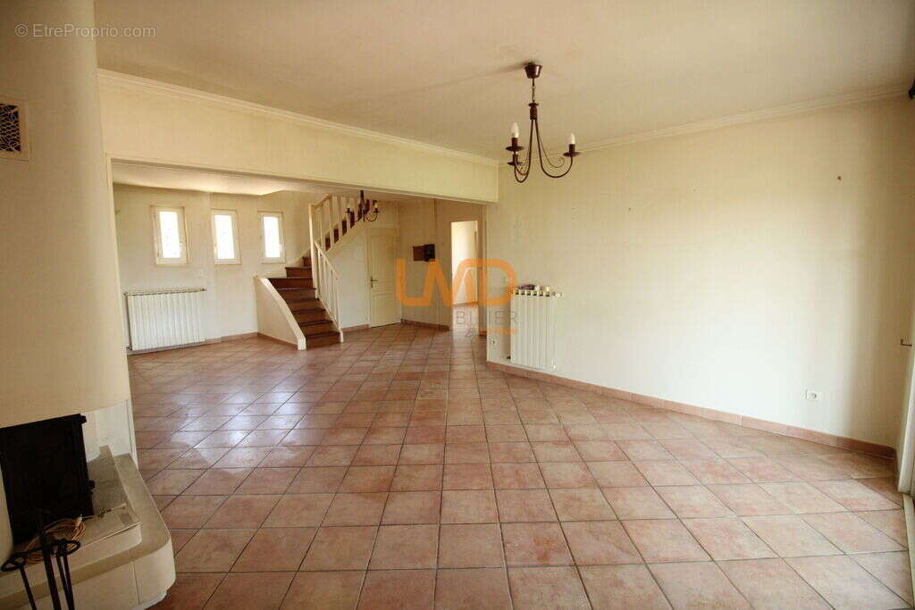 Grande maison avec 2 gîtes indépendants – Piscine - photo 2