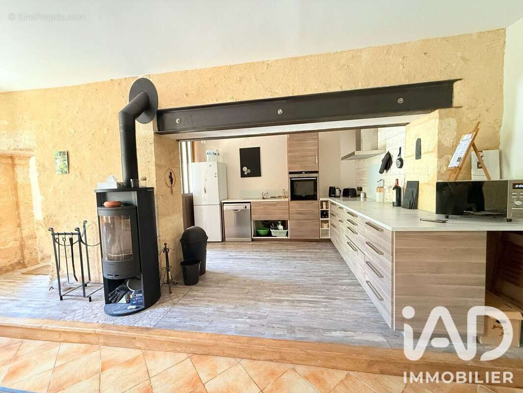 Maison 140 m² à Asques  - photo 4