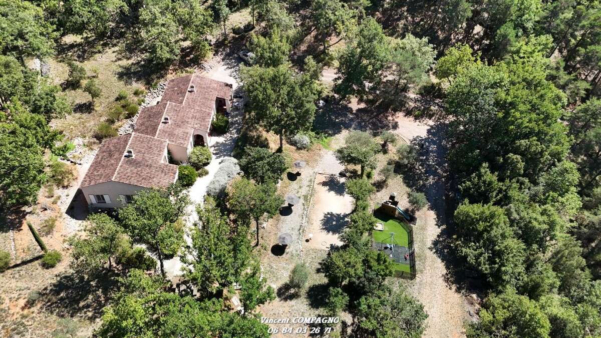 Maison à ESPARRON-DE-VERDON