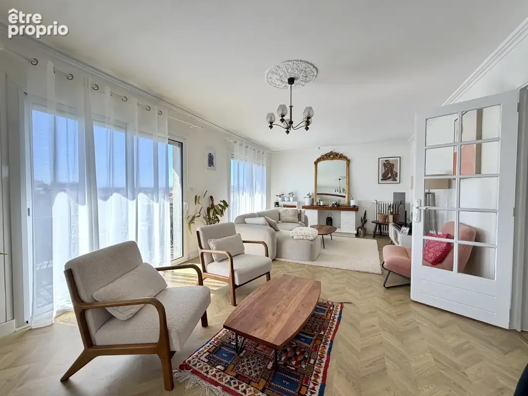 Appartement lumineux avec balcon sur le canal du Midi et deux places de stationnement - photo 6