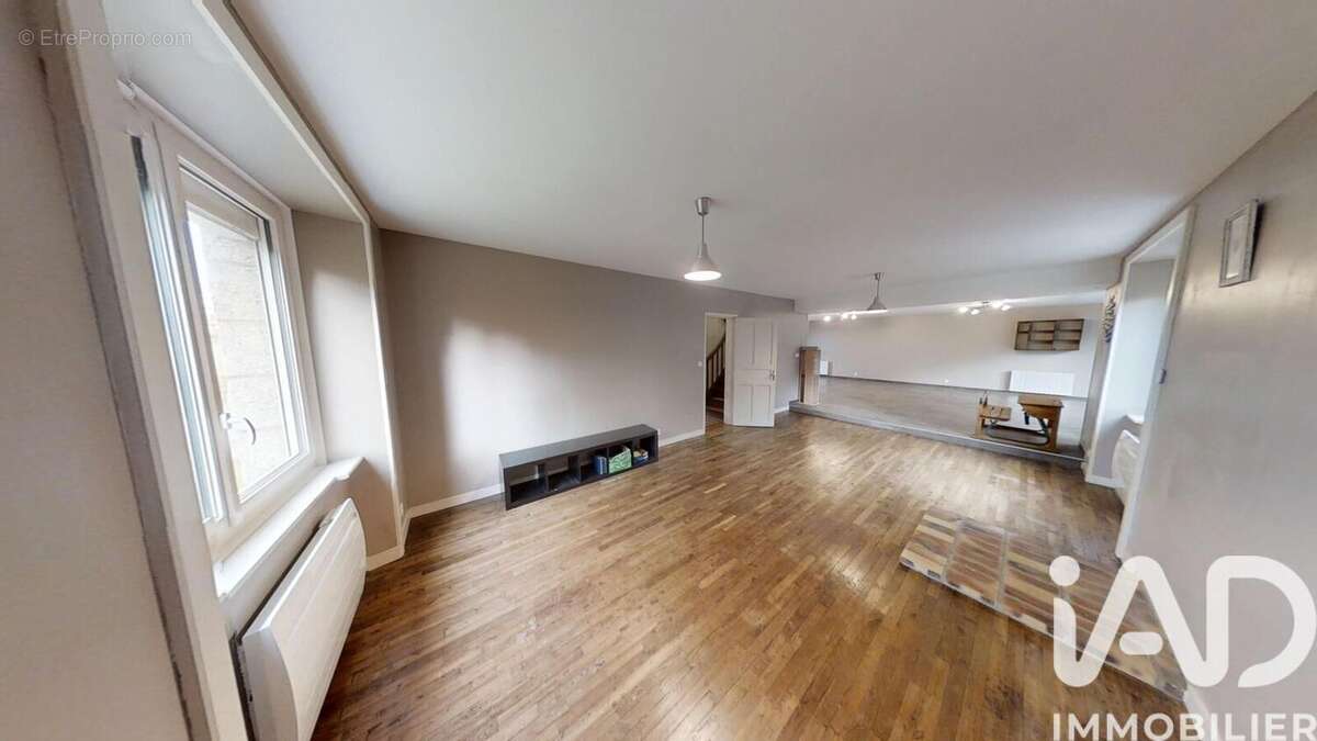 Photo 2 - Maison à BOBITAL