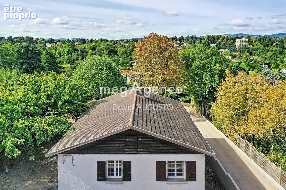 Rare à Tassin le Bourg, maison sur sous-sol complet, terrain de 900m2 - photo 15
