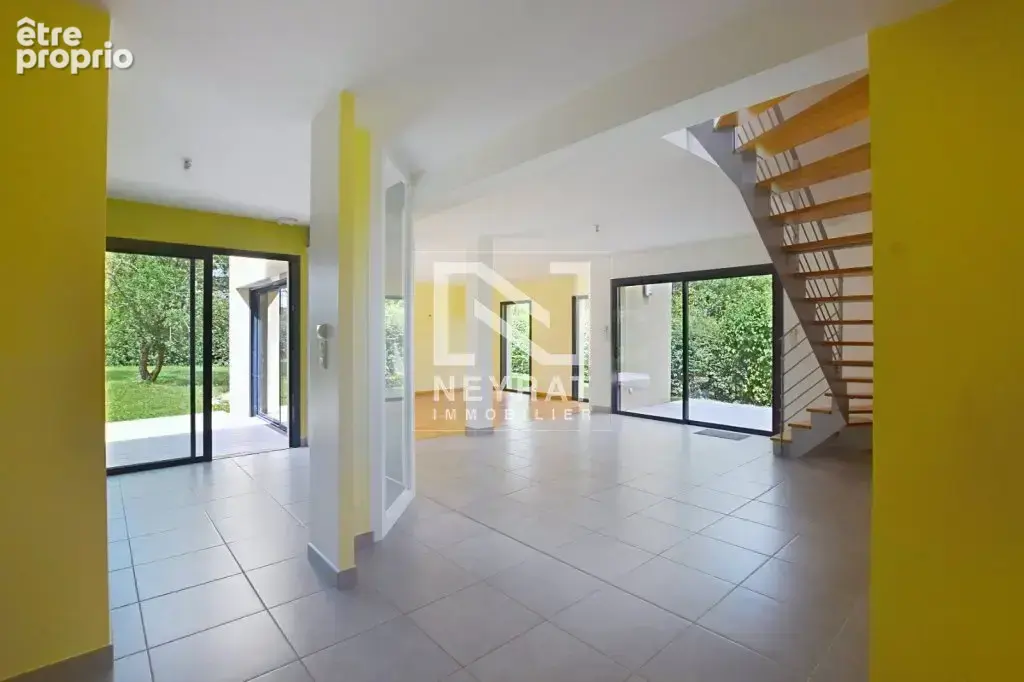 Maison 7 pièces 215 m² à vendre à Givry (71640) - photo 2