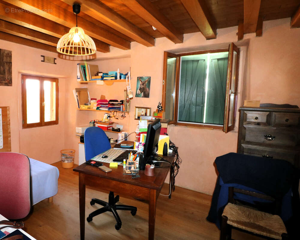 Propriété de 2.5ha avec Maison rénovée, dépendances, Vue Pyrénées - photo 48
