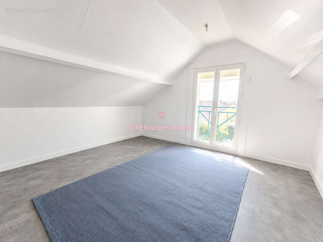 Maison 75 m² à Colombes  - photo 24