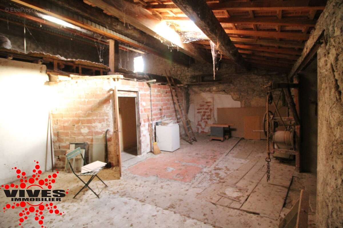 Maison T4 avec garage et extérieurs - photo 8