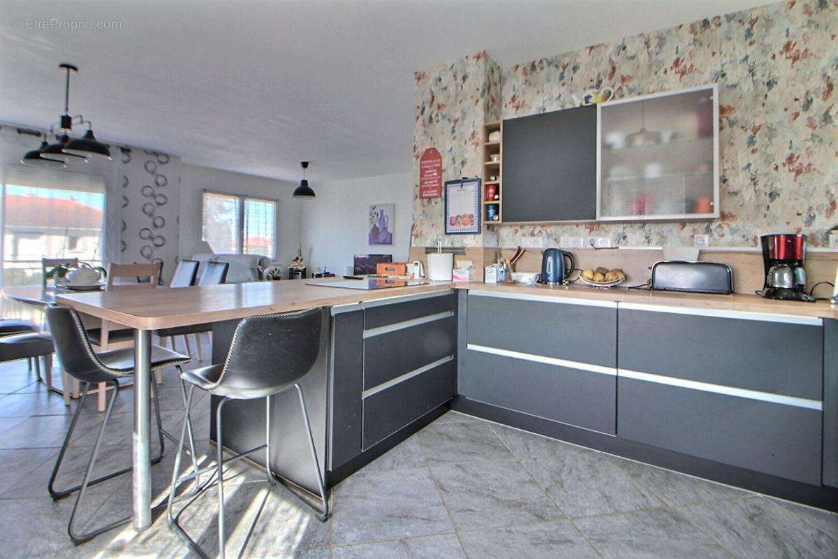 Maison à MABLY