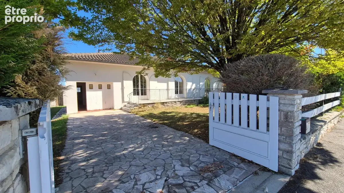 Maison à LA COURONNE