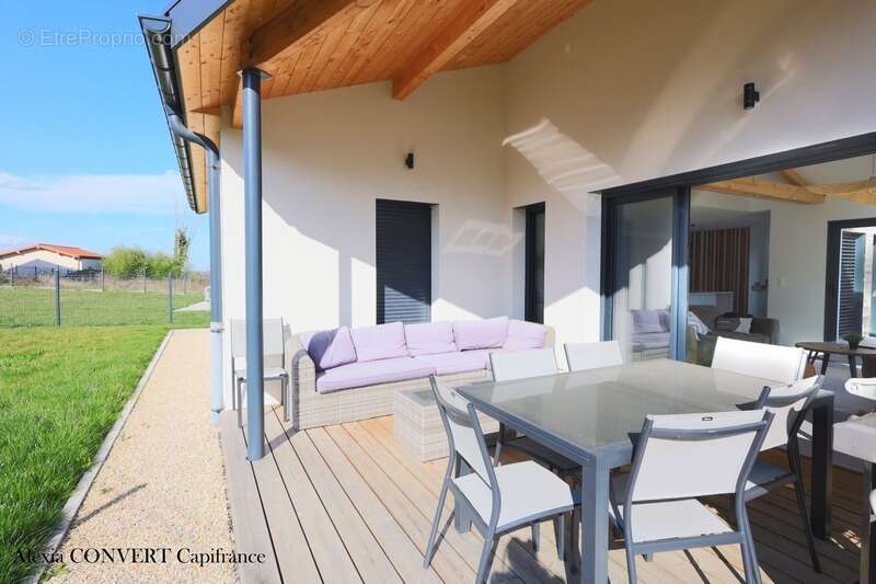 Maison à VIRIAT