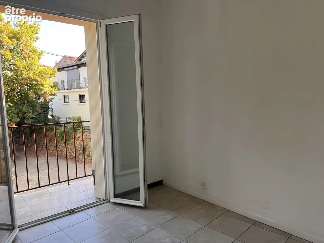 F2 bis avec balcon et vue dégagée à Céret - photo 15