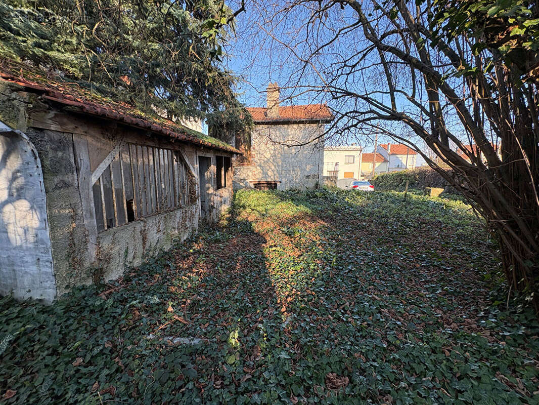 Maison à CHATILLON