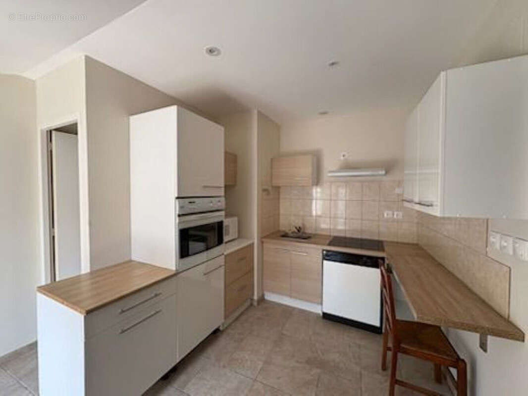 Maison à VENDEUVRE-DU-POITOU