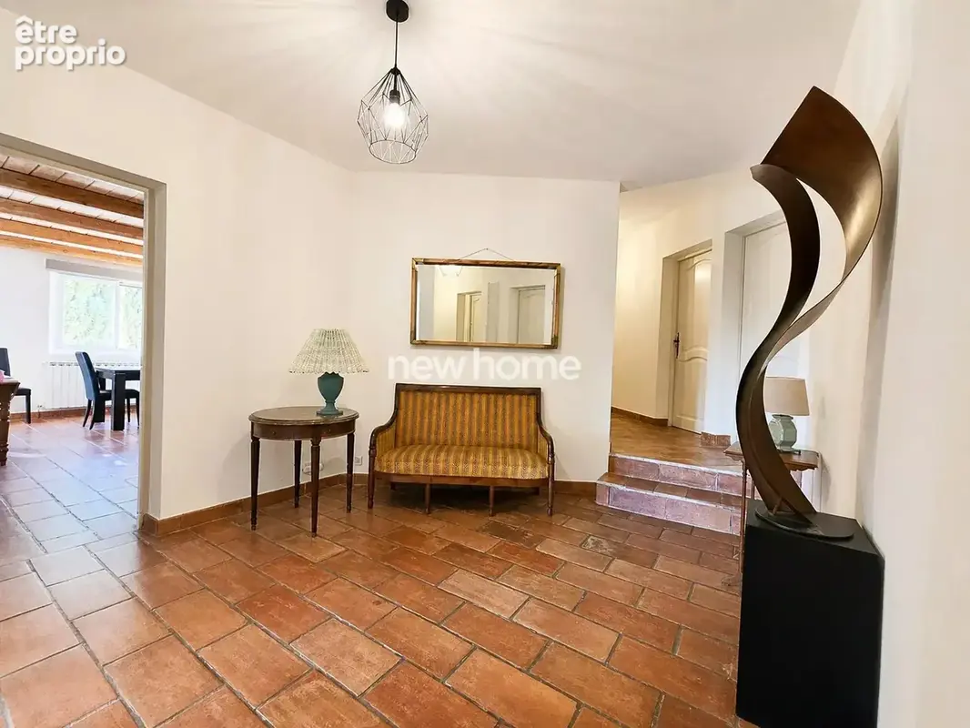 Carcès – Propriété d’exception de 300 m² avec piscine, vue panoramique et 3,5 hectares - photo 15