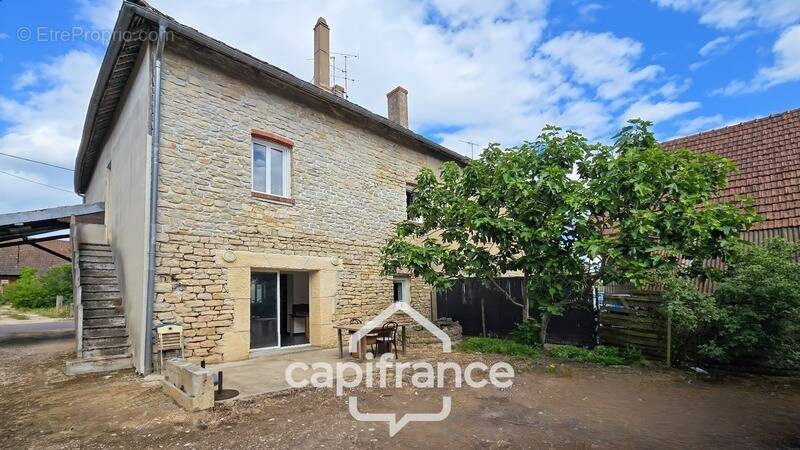 Maison à EPERVANS