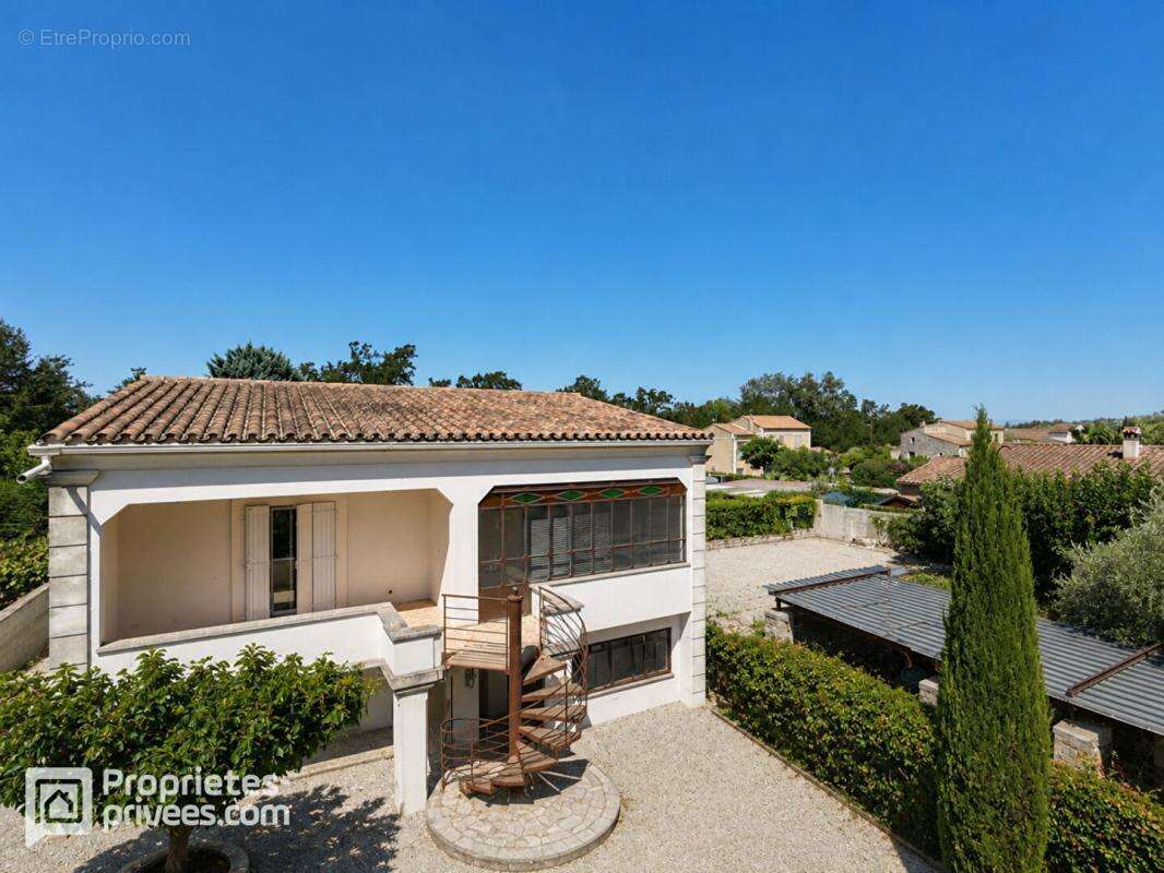 Ensemble immobilier : Maison de rapport et Terrain constructible avec division parcellaire réalisée - LE PONTET - photo 3