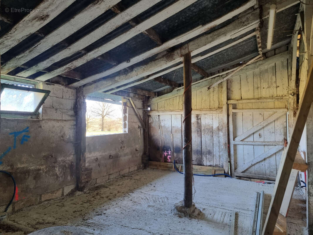 Maison à CORPS-NUDS