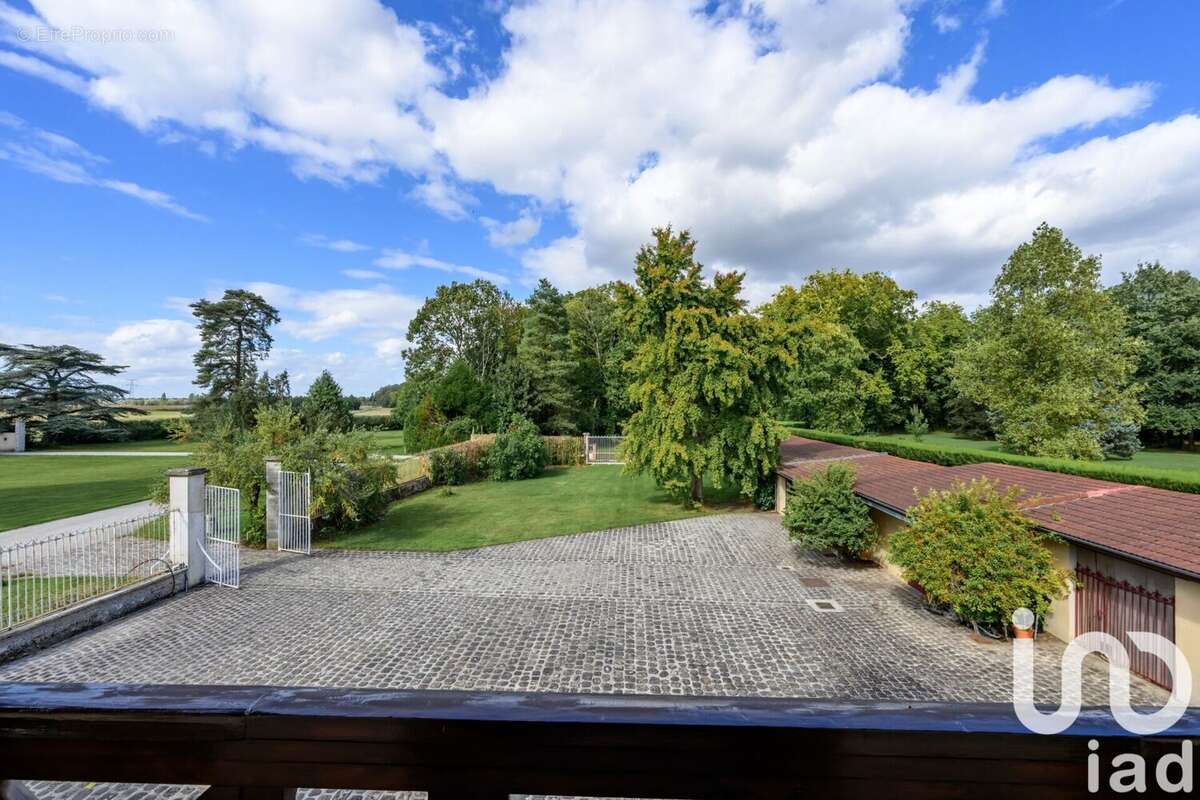 Maison 498 m² à Ozoir-La-Ferriere  - photo 7