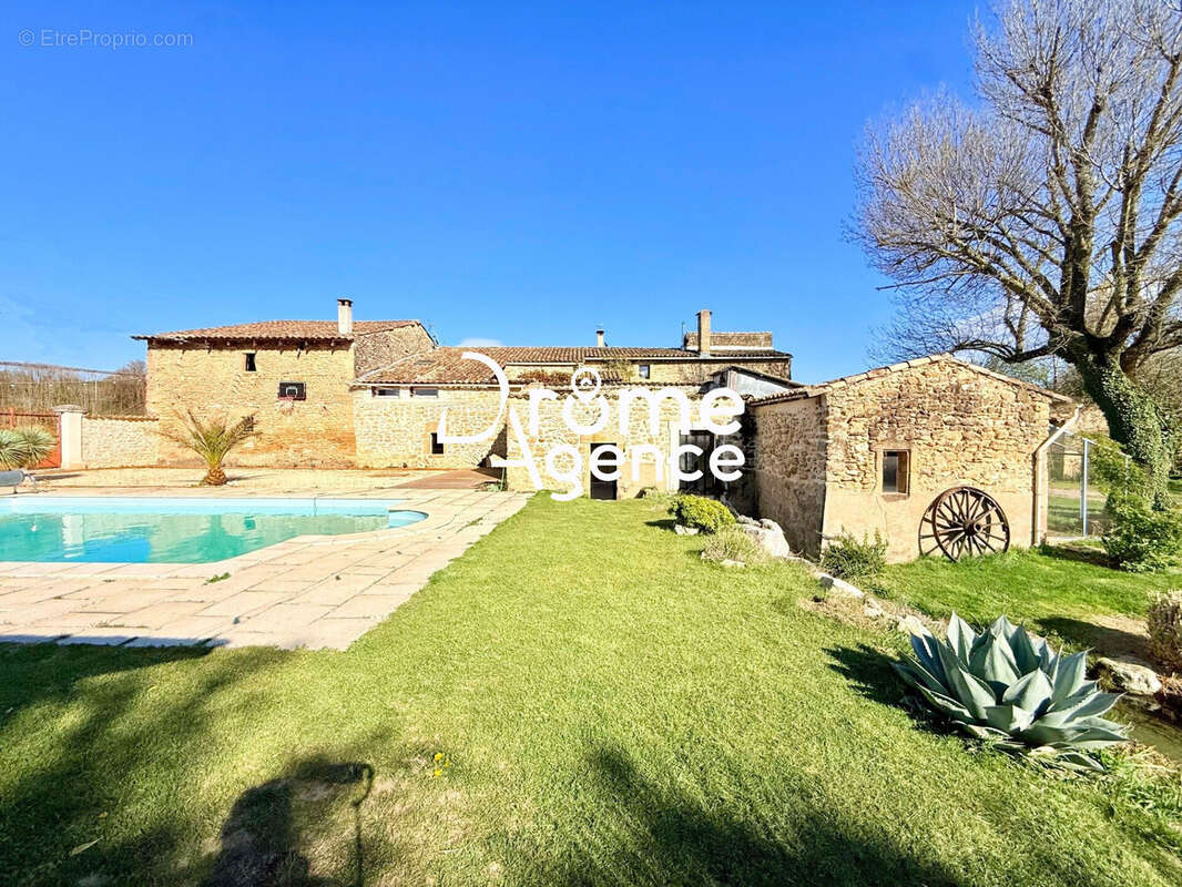 Maison à MONTOISON