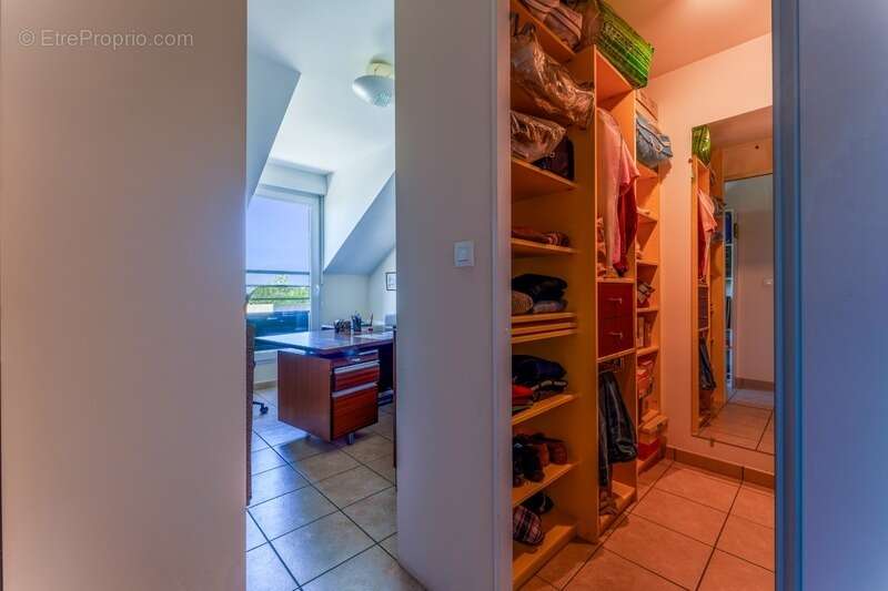 Appartement à SAINT-CYR-SUR-LOIRE