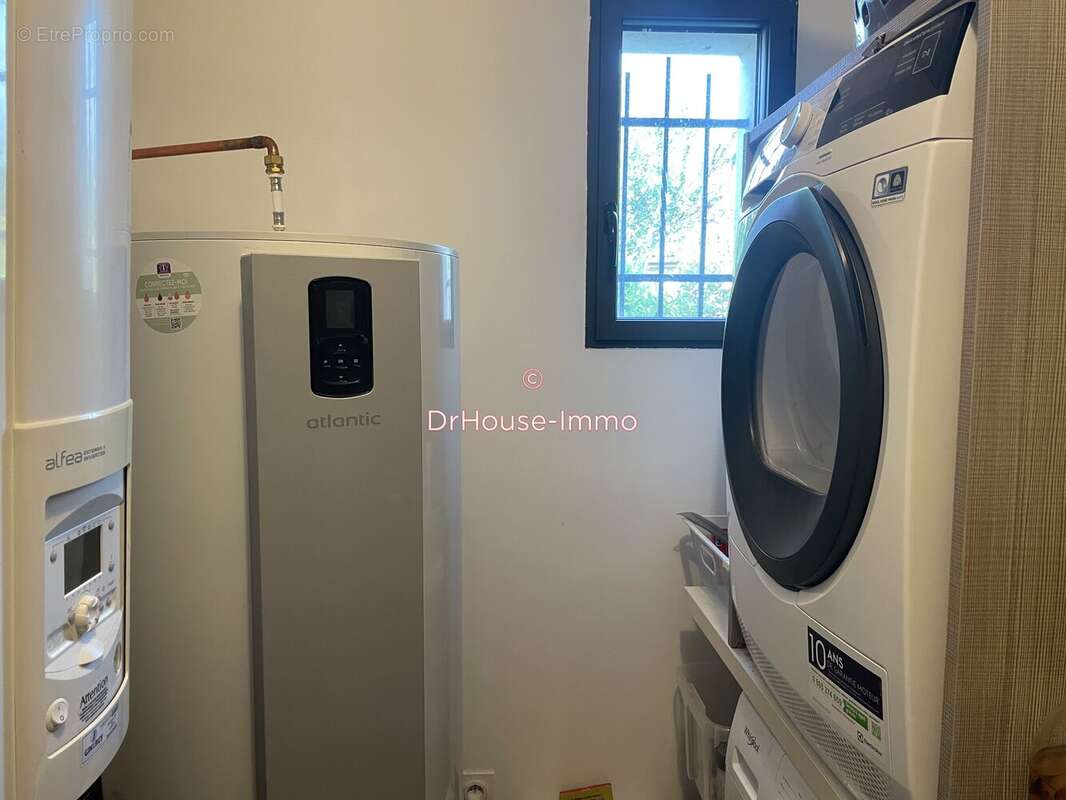 Maison à LA SALVETAT-SAINT-GILLES