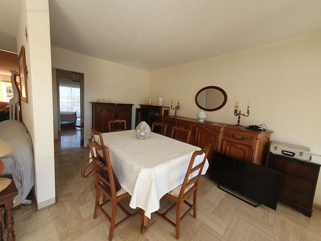 Appartement à MANDELIEU-LA-NAPOULE