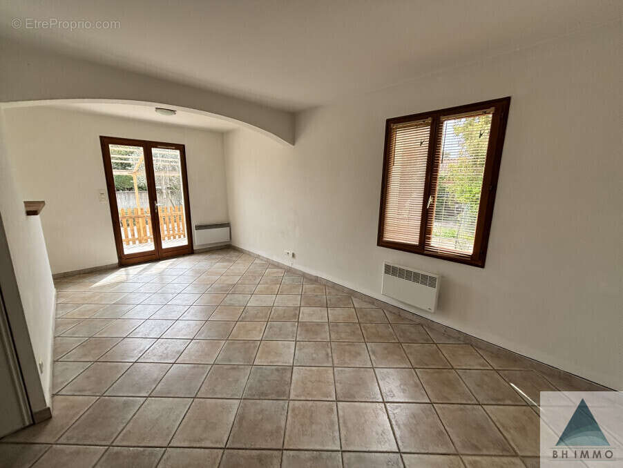 Maison à BOUC-BEL-AIR