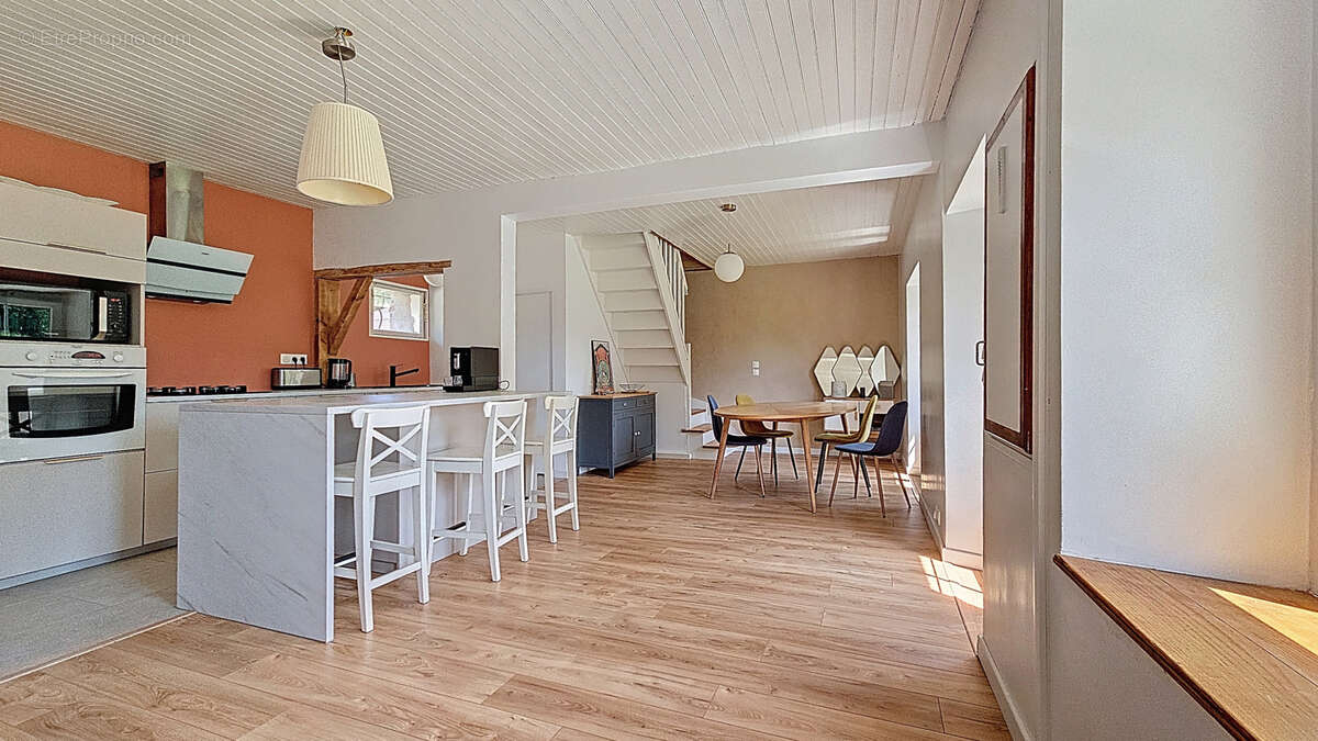 Maison à GOUVILLE-SUR-MER