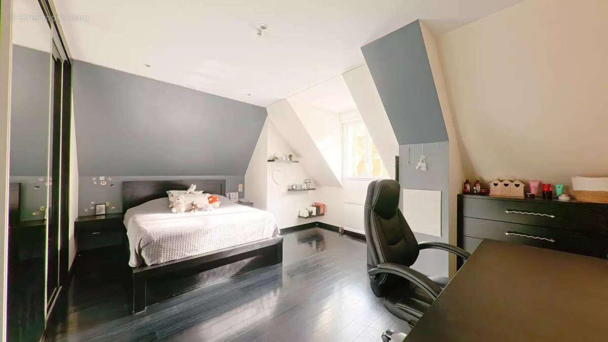 Magnifique maison directement sur le golf d'Ormesson - photo 12
