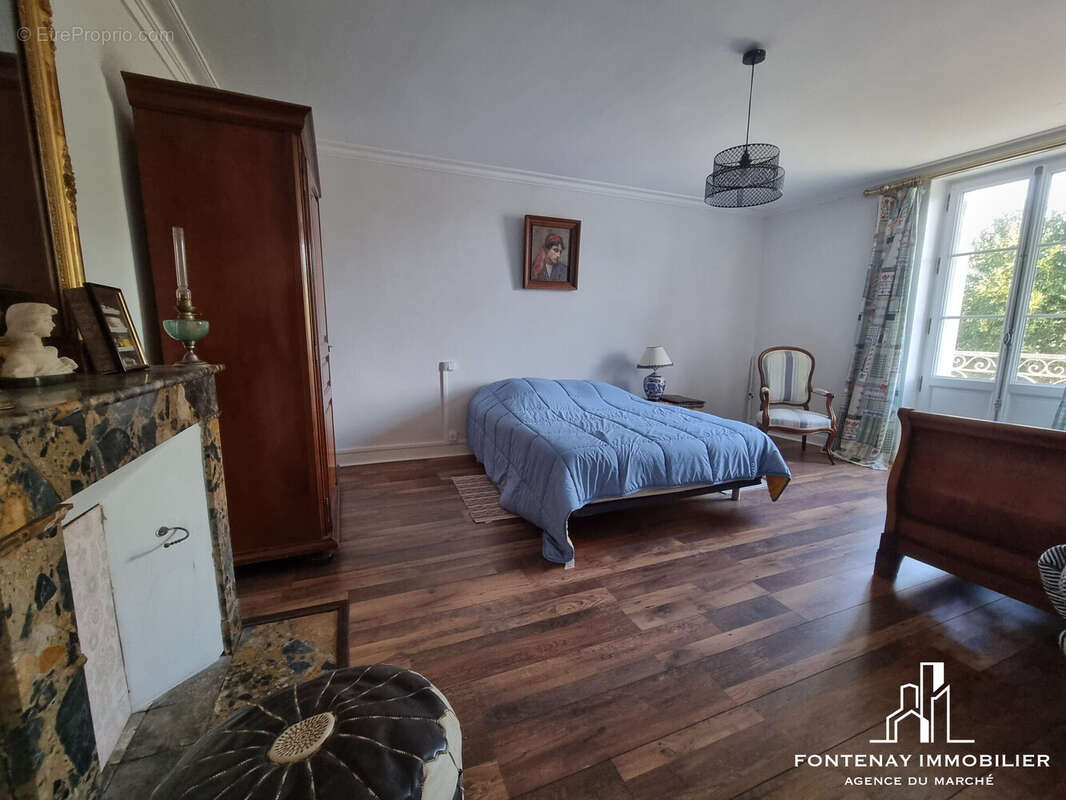 Maison à FONTENAY-LE-COMTE